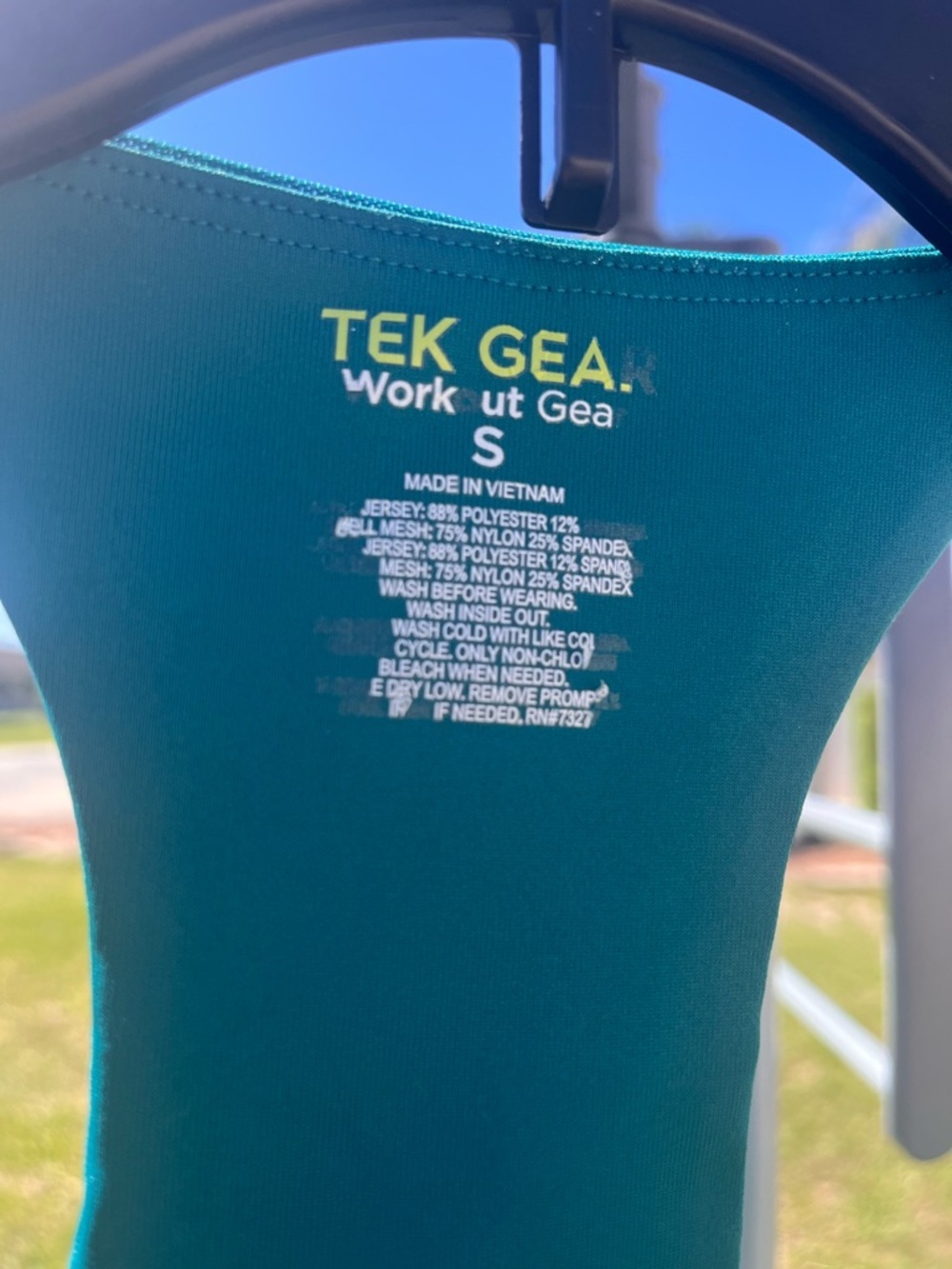 Tek Gear Teal Camo Zip-Front Sports Bra - Size Small - Picture 10 of 11